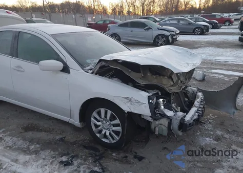 2012 Mitsubishi Galant Es/Se z USA, uszkodzony, nr VIN 4A32B3FF5CE025464